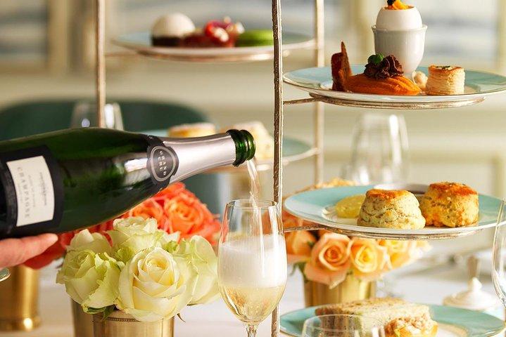 Kensington Palace VIP Garden Tour with Royal High Tea