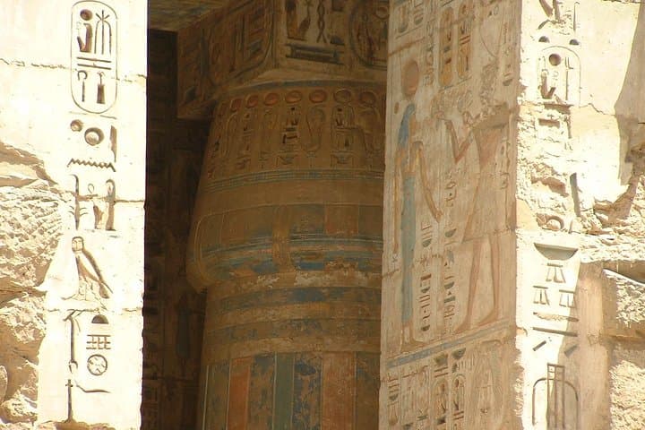 Tour to Ramesseum Temple & Medenit Habu Tour