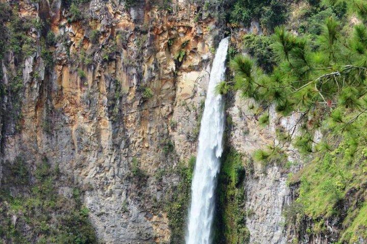 Medan-Lake Toba-Berastagi Tour 5D 4N