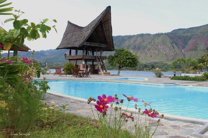 Medan-Lake Toba-Berastagi Tour 5D 4N