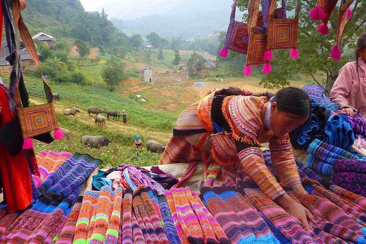 The Best Sapa Tour 2D1N At 3 Star Hotel by sleeping BUS TRANSFER