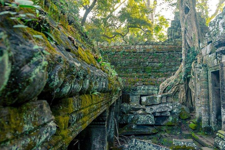 Two-days tour discovering Angkor Wat and Beng Mealea Temple
