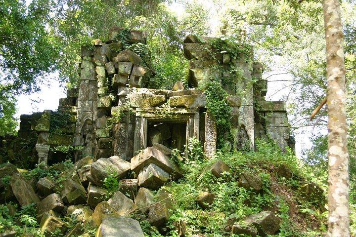 Full-Day Explore Beng Mealea Temple & Koh Ker Private Experience