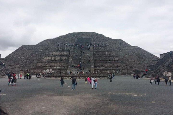 Private Tour: Teotihuacan and Basilica of Guadalupe