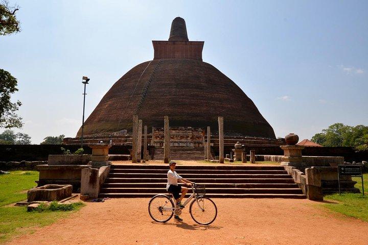 Private Day Trip To Anuradhapura Ancient City