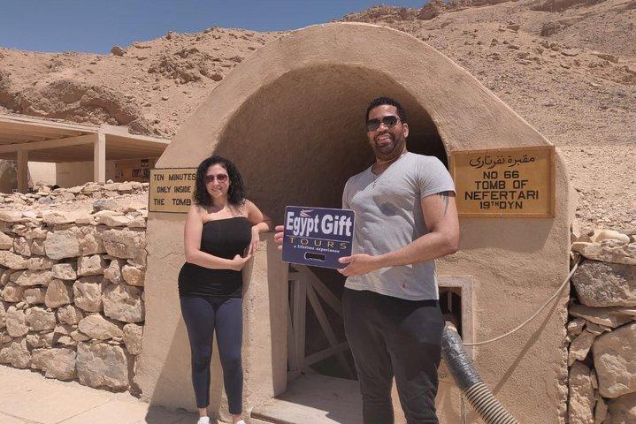 From Cairo: Private Guided Day Tour to Luxor By Plane including Lunch