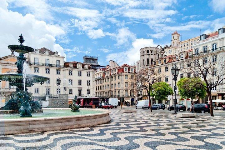 Lisbon Shore Excursion: Private Day Trip to Lisbon and Sintra