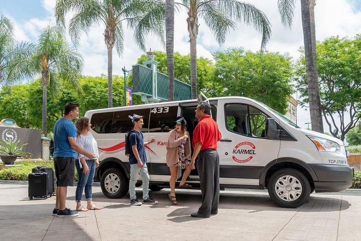 Shared Airport Departure Transfer Anaheim and Orange County to John Wayne Airport