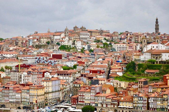 Porto Food Tour of 8 Tastings: Custard Tart, Bifana & Hidden Gems