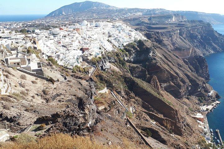 4 Hours Tailor Made Tour in Santorini