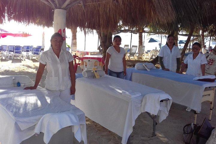 All-inclusive beach day in LOS ARRECIFES REST. / open bar - massage and lunch ..