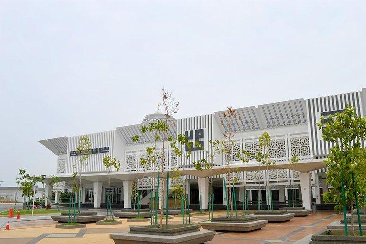 Malaysia’s Administrative Capital Putrajaya City Tour