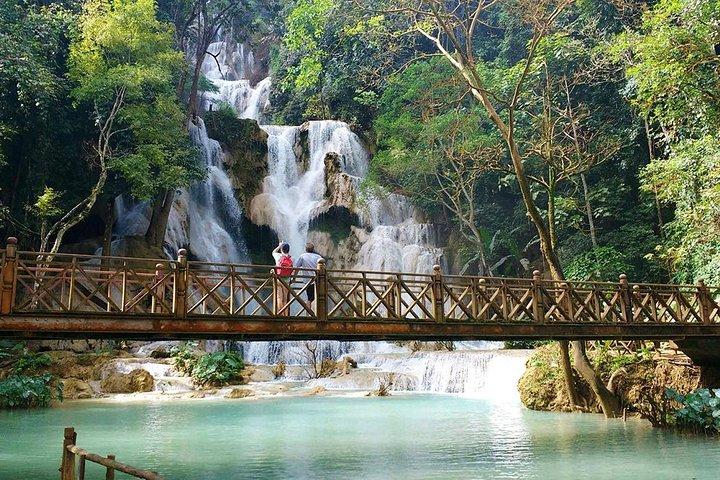 FULL DAY – Kuang Si Waterfall, Kayak on the Nam Ou / Mekong River, Pak Ou Caves
