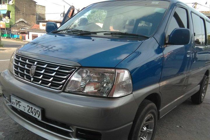 Private transfer between Arugambay - Colombo, Negombo, Airport