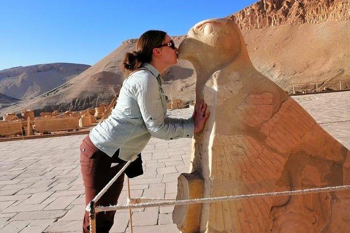 5 days ,4 nights tour to Giza pyramids, Egyptian museum & 3 night Nile cruise