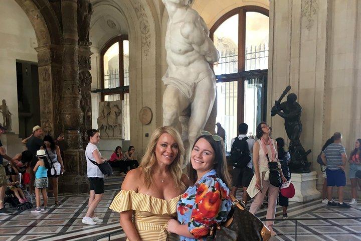 Discover the secrets of the Louvre