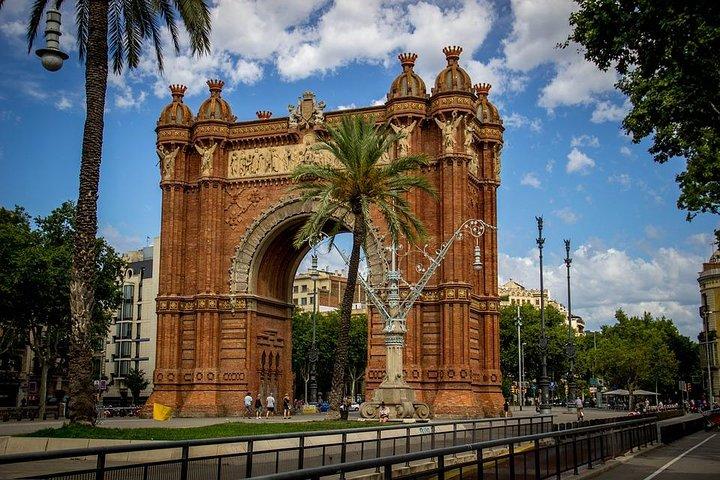 Private 2 Hours Sightseeing Tour in Barcelona