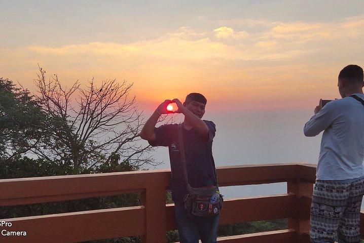 Wat Phra That Doi Suthep spiritual Sunrise Tour with an Ex-monk