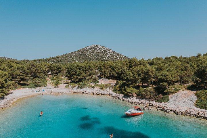 Šibenik Riviera boat tour: Zlarin + Prvić + Tijat