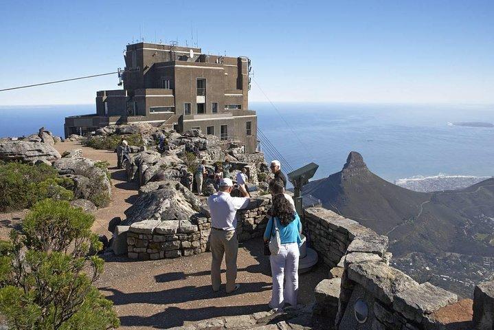 Cape Town Tour, Aquila Safari Game Reserve Overnight + Transport