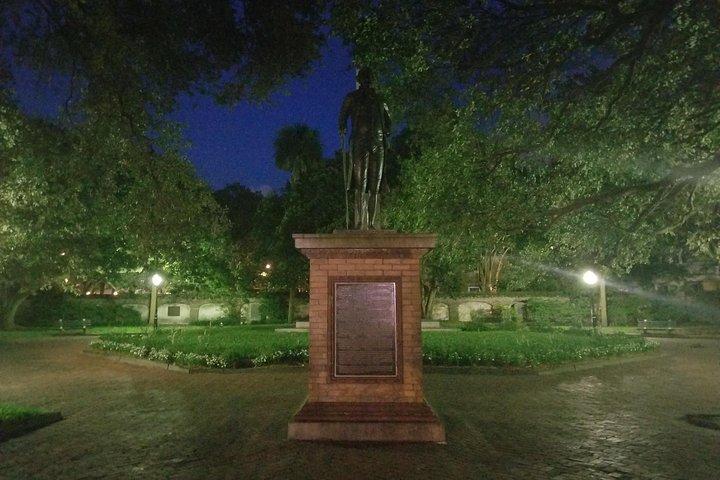 Charleston's Pleasing Terrors Night-Time Walking Ghost Tour