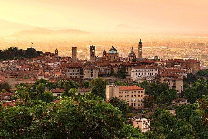 Private 8h Tour to winery in Franciacorta and Bergamo from Milan
