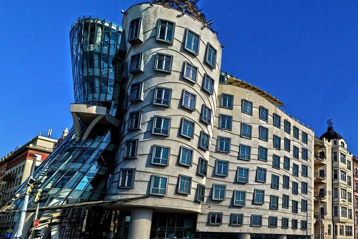 Private Transfer, Berlin to Prague with 2h of Sightseeing