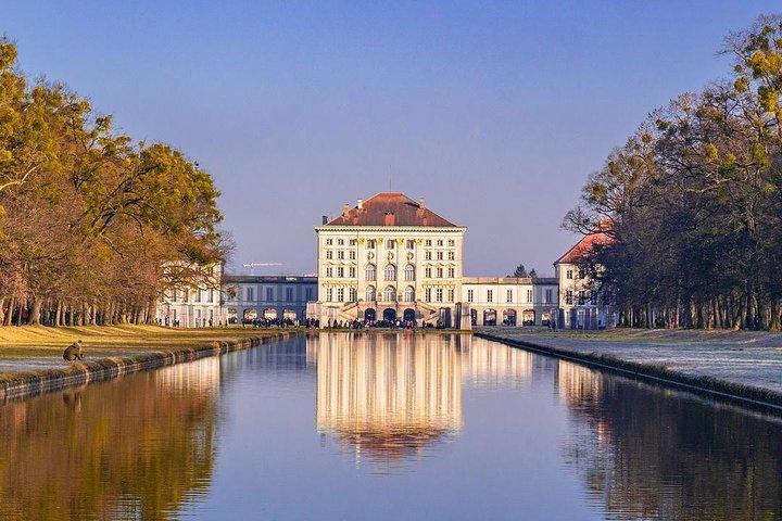 Private Scenic Transfer from Berlin to Munich with 4h of Sightseeing