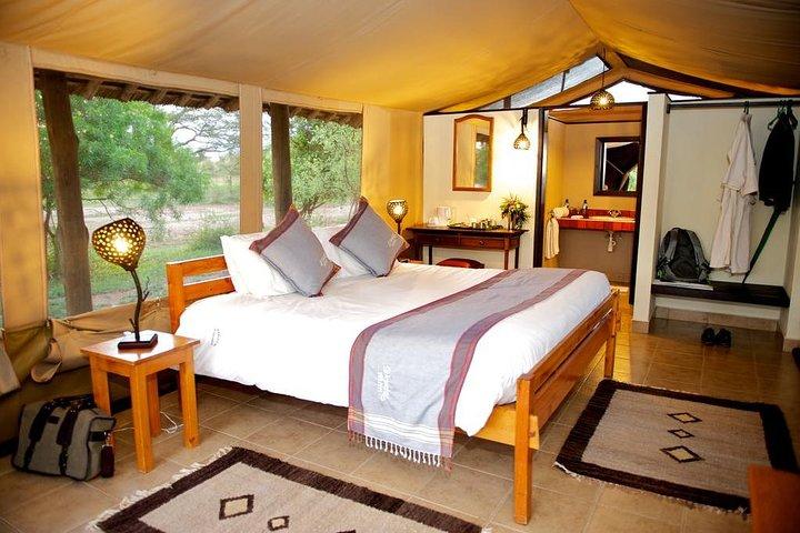 3 Days Nairobi, Tsavo West, Amboseli Safari