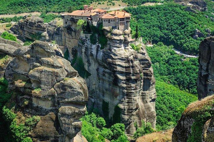 The Extraordinary Suspended Rocks, Meteora in a day tour