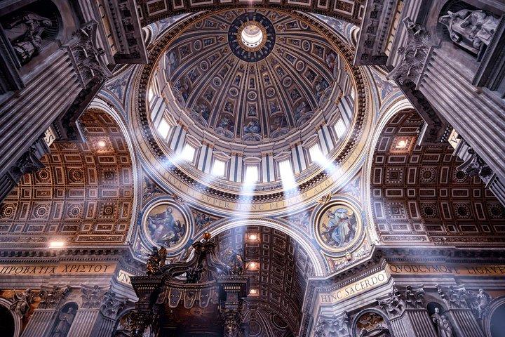 St. Peter’s Basilica: Self-guided Audio Tour on your Phone (without ticket)