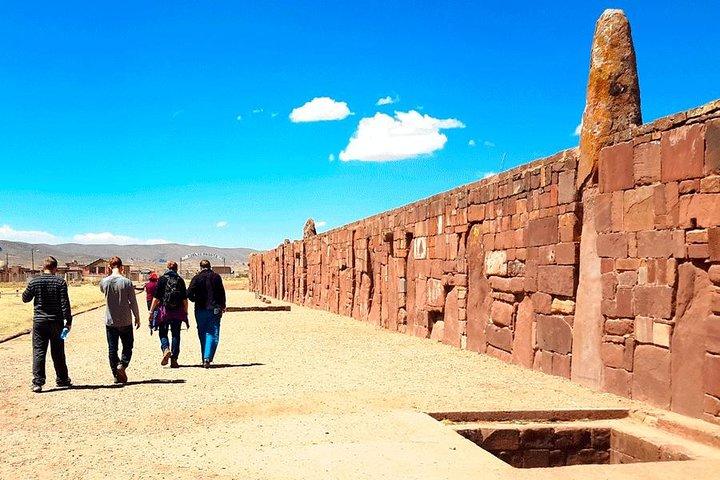 Tiwanaku & Puma Punku - Private Service.