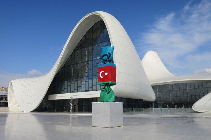 Old and Modern Baku City Private Tour