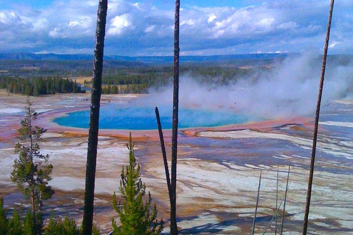 4-Day Small Group Tour: Yellowstone and Tetons Camping from Salt Lake City