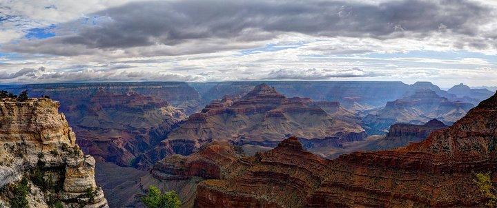 Shuttle Between Las Vegas, Williams, Tusayan and Grand Canyon South Rim