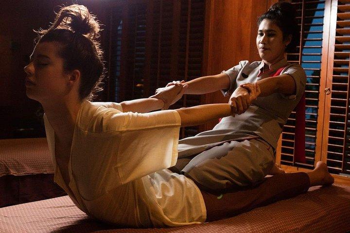 Cambodia Traditional Massage 60minute Free Pick up Service