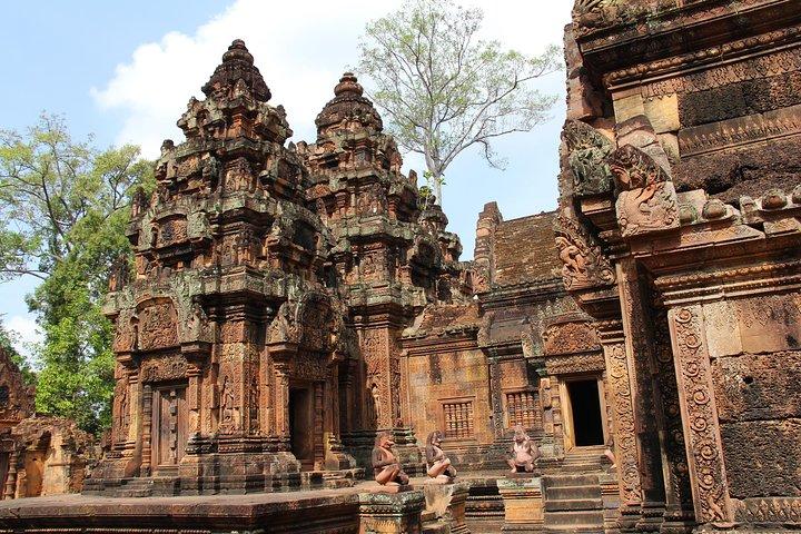 By Jeep to Banteay Srey & Ta Nei