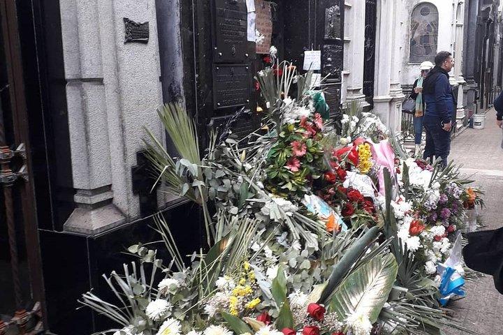 Recoleta in Depth (not literally) Private Walking Tour