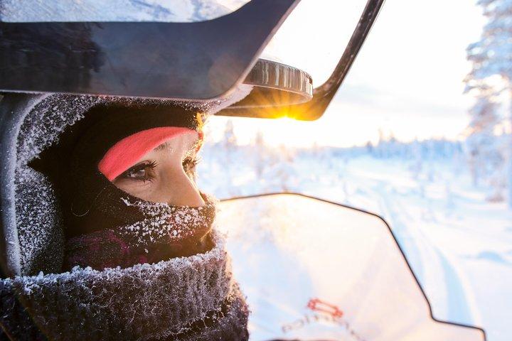 Snowmobiling Quick Spin - 2 h snowmobile experience in Rovaniemi