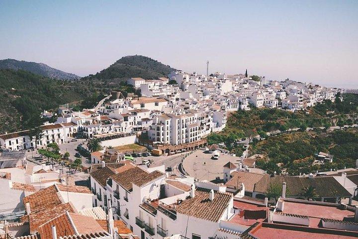 Private Nerja and Frigiliana 8 hours Tour from Malaga pick up