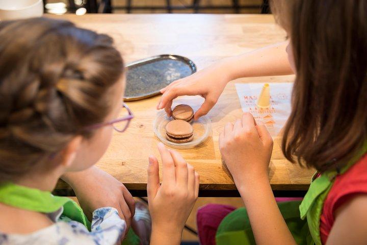 Family experience-Macaron Bakery Class at Galeries Lafayette