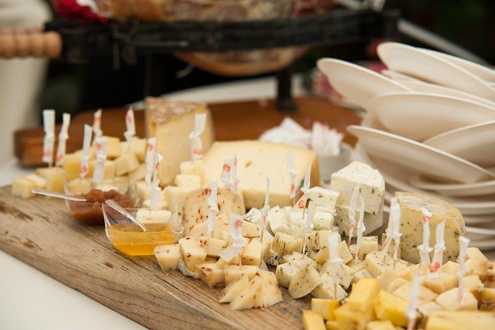 Small-group Street food tour in Milan