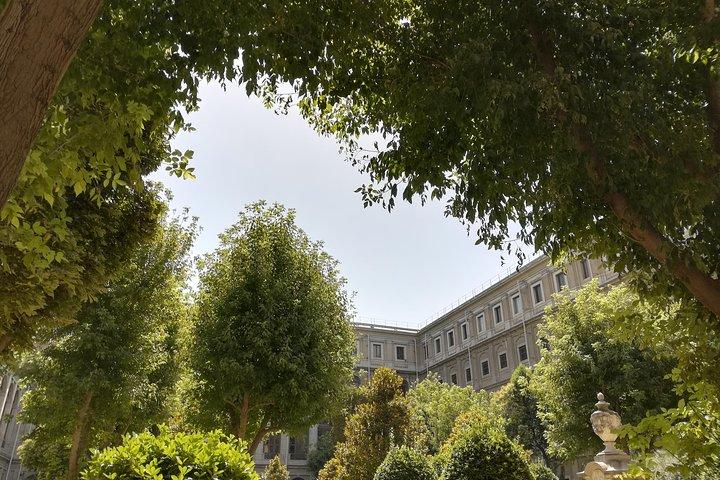 Reina Sofia Museum Small Group Tour -6 people maximum-