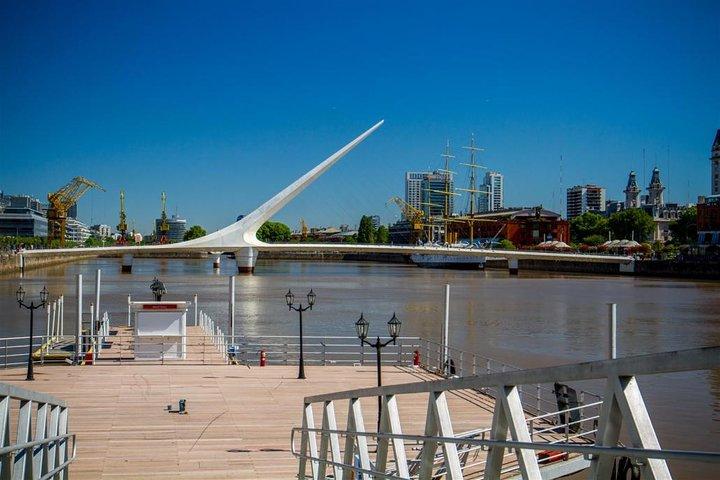 Tour of Buenos Aires with Guide and Lunch Included