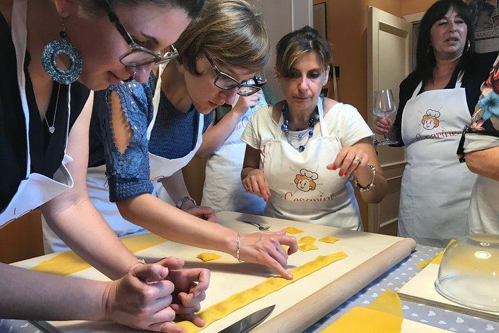 Private Pasta & Tiramisu Masterclass at a Cesarina's home with tasting in Rimini