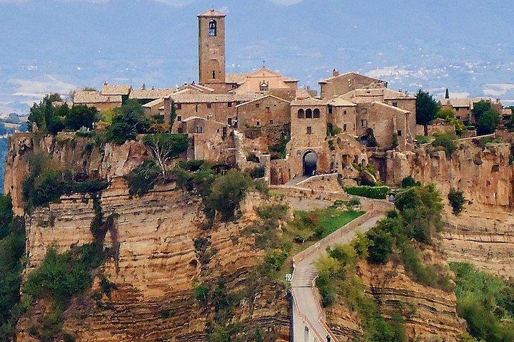 Bagnoregio, Orvieto & Montepulciano Private Wine Tour from Rome