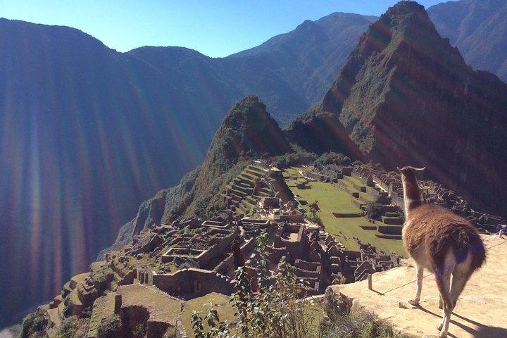 cusco - machu picchu - sacred valley - rainbow mountain