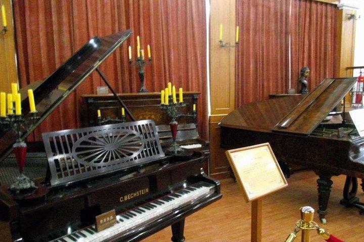 Xiamen Private Highlight Tour-Gulangyu Island, Shuzhuang Garden And Piano Museum