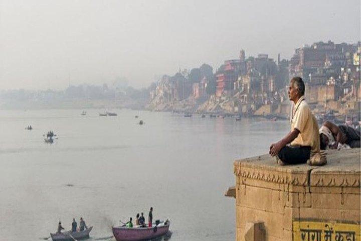 Private Sunrise Boat Ride on the River Ganges in Varanasi