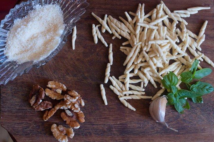 Genoa: Pasta and Tiramisu class by Cesarine